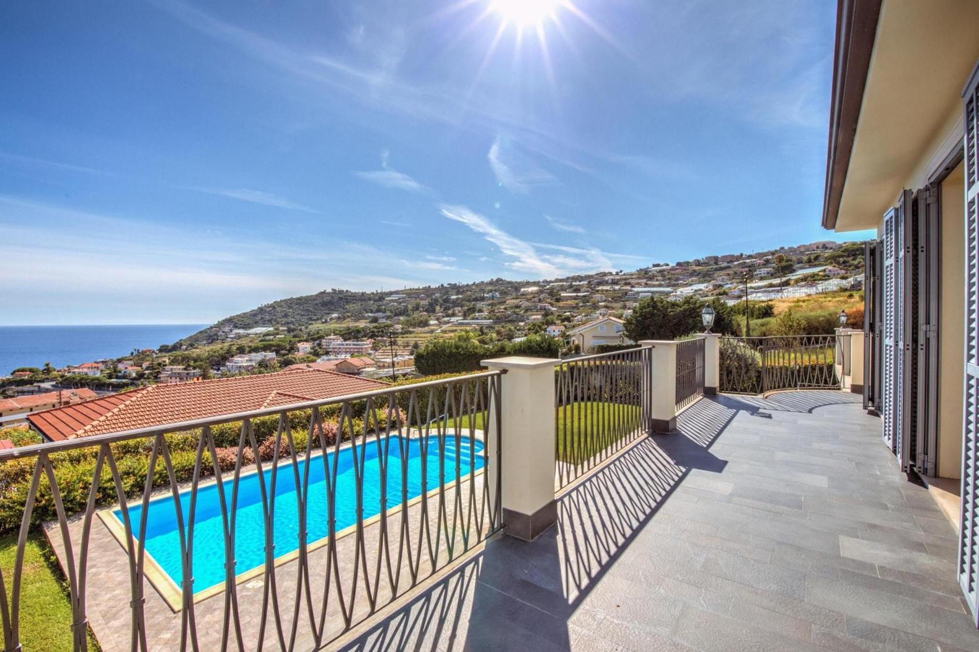 Villa Lucia Riviera Dei Fiori Pool - Happy Rentals San Remo Exterior foto